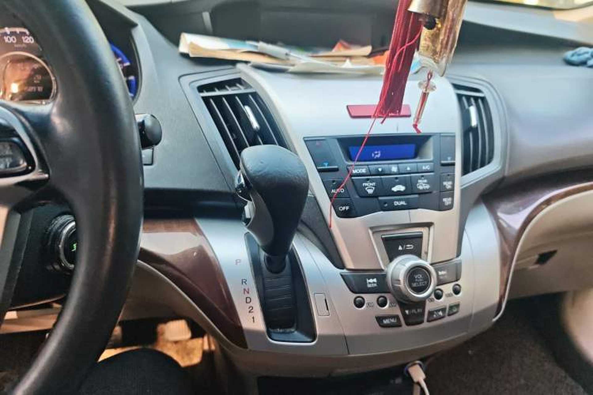Used Honda Odyssey 2013 2.4L Luxury Edition Audio And AC Panel