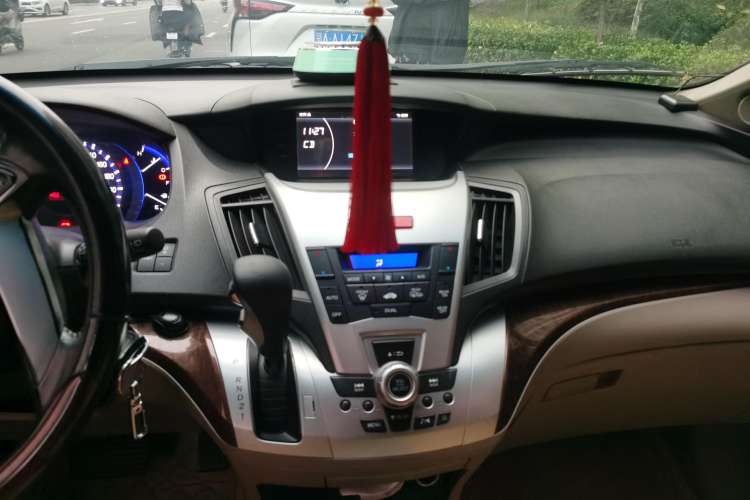 Used Honda Odyssey 2013 2.4L Luxury Edition Audio And AC Panel