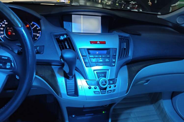 Used Honda Odyssey 2013 2.4L Luxury Edition Audio And AC Panel