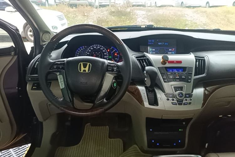 Used Honda Odyssey 2013 2.4L Luxury Edition Center Console