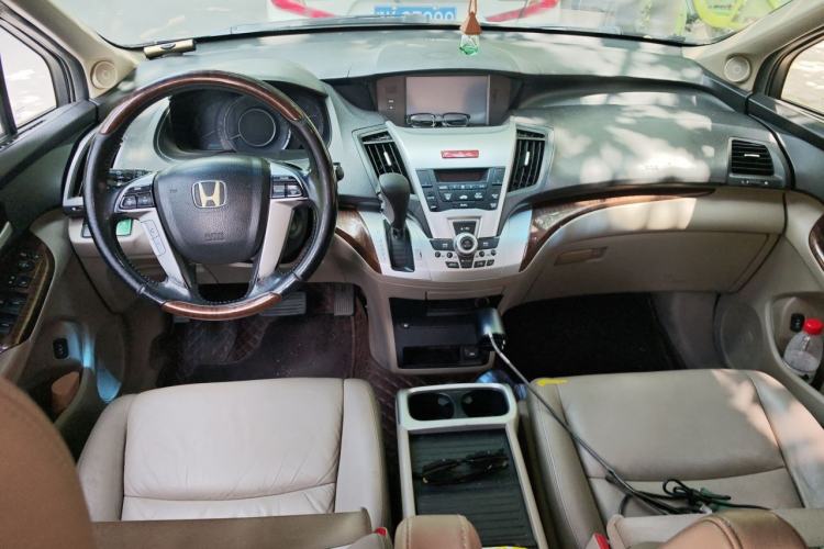 Used Honda Odyssey 2013 2.4L Luxury Edition Center Console