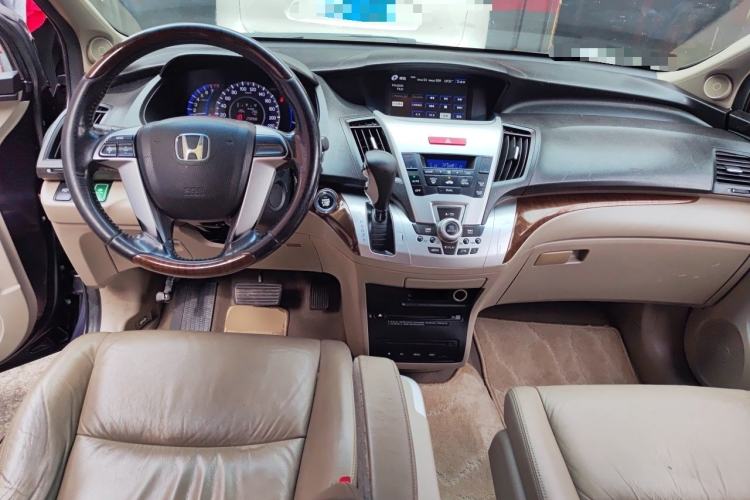 Used Honda Odyssey 2013 2.4L Elite Edition Center Console