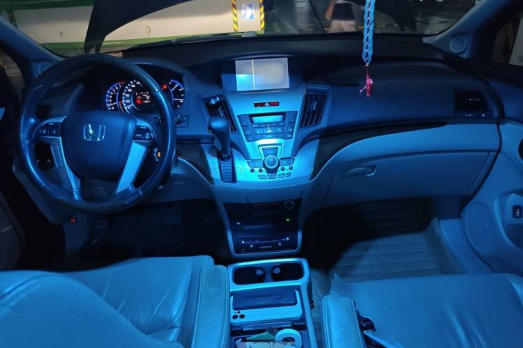 Used Honda Odyssey 2013 2.4L Luxury Edition Center Console