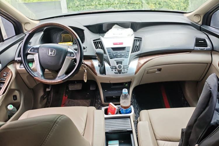 Used Honda Odyssey 2013 2.4L Luxury Edition Center Console