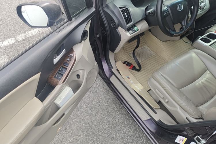 Used Honda Odyssey 2013 2.4L Elite Edition Driver Seat