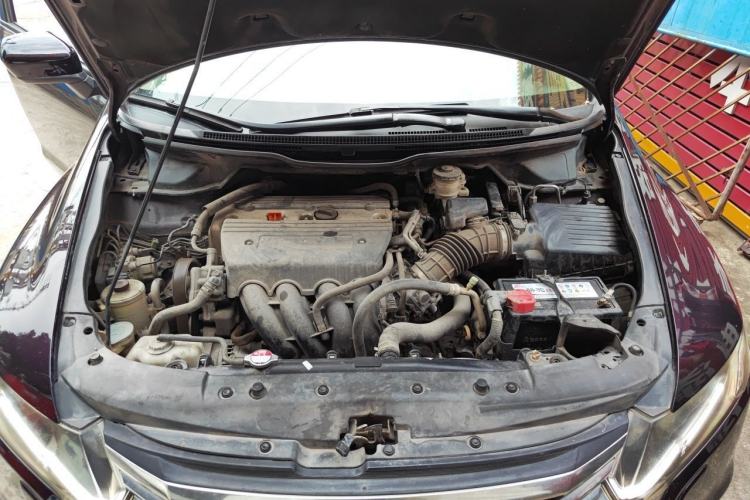 Used Honda Odyssey 2013 2.4L Elite Edition Engine Bay