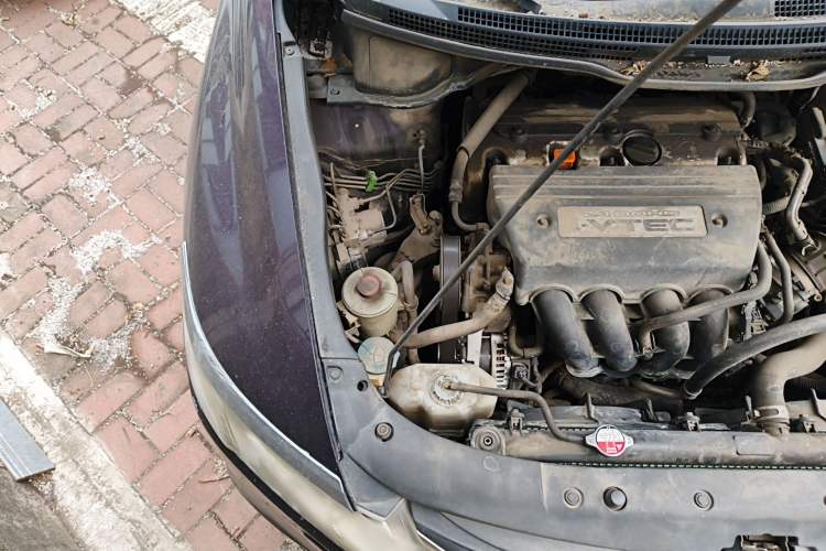 Used Honda Odyssey 2013 2.4L Elite Edition Engine Bay Right