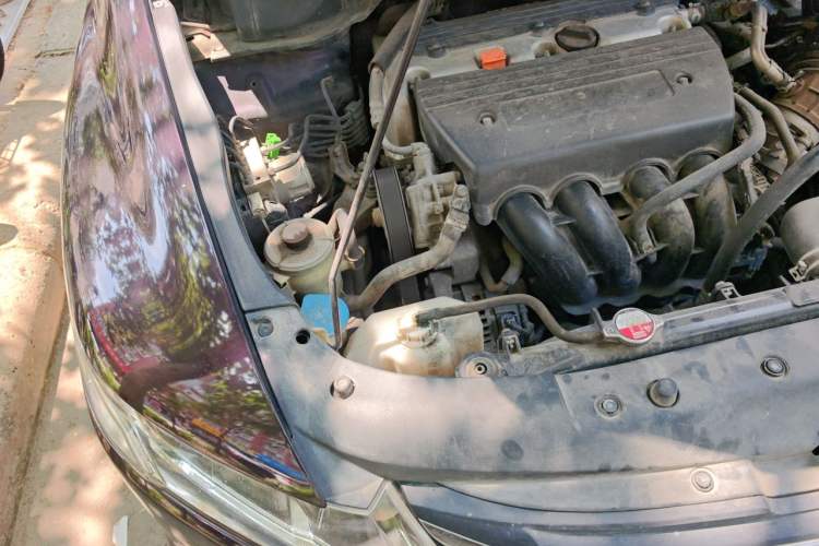 Used Honda Odyssey 2013 2.4L Luxury Edition Engine Bay Right