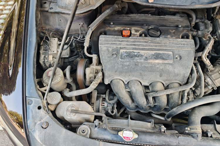 Used Honda Odyssey 2013 2.4L Luxury Edition Engine Bay Right