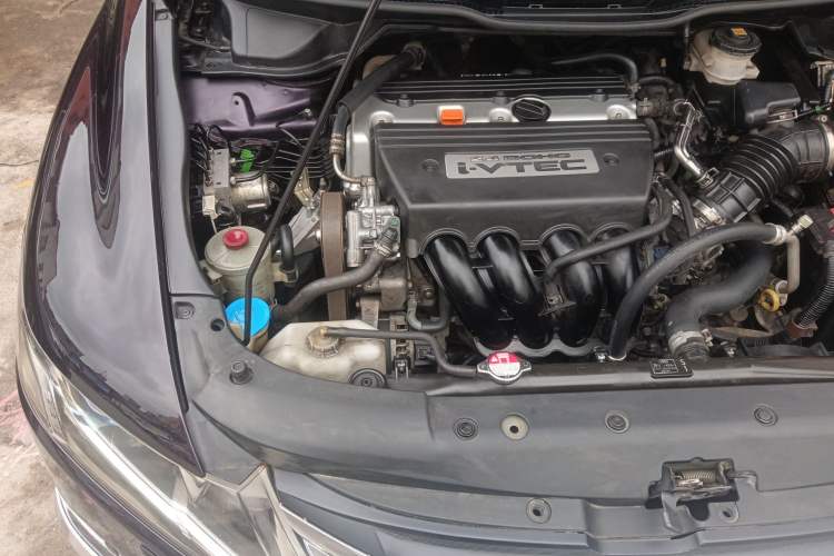 Used Honda Odyssey 2013 2.4L Luxury Edition Engine Bay Right