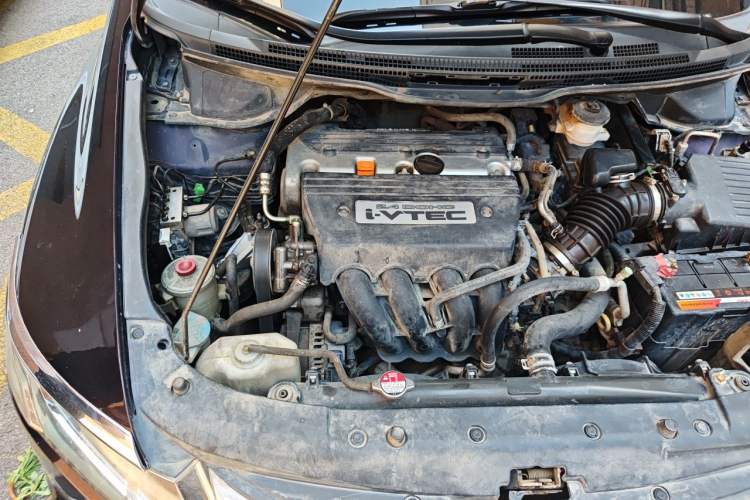 Used Honda Odyssey 2013 2.4L Luxury Edition Engine Bay Right