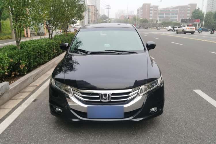 Used Honda Odyssey 2013 2.4L Luxury Edition Front