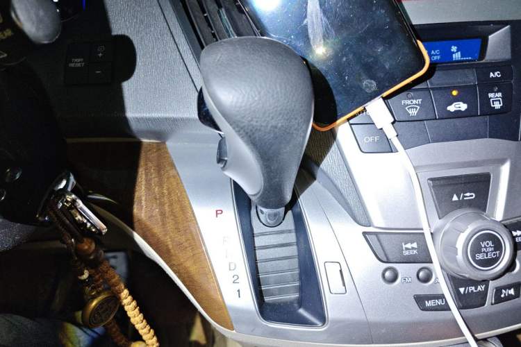 Used Honda Odyssey 2013 2.4L Comfort Edition Gear Lever
