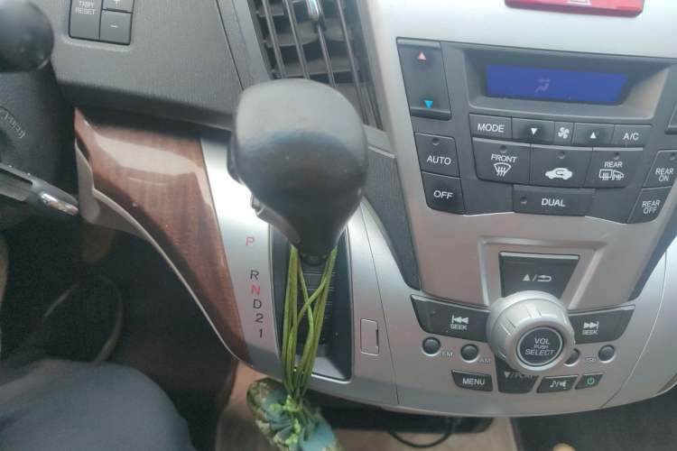 Used Honda Odyssey 2013 2.4L Elite Edition Gear Lever