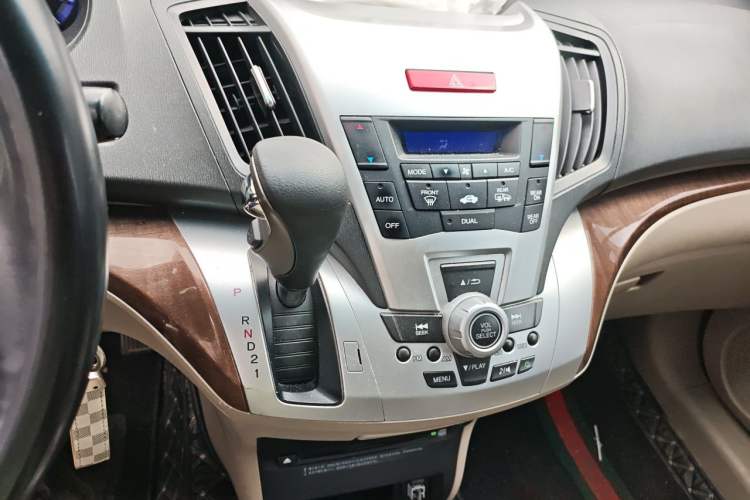 Used Honda Odyssey 2013 2.4L Luxury Edition Gear Lever