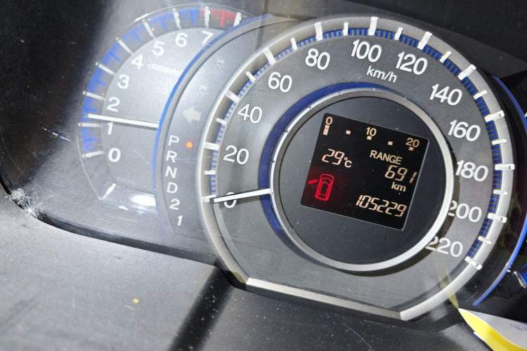 Used Honda Odyssey 2013 2.4L Comfort Edition Odometer Close Up
