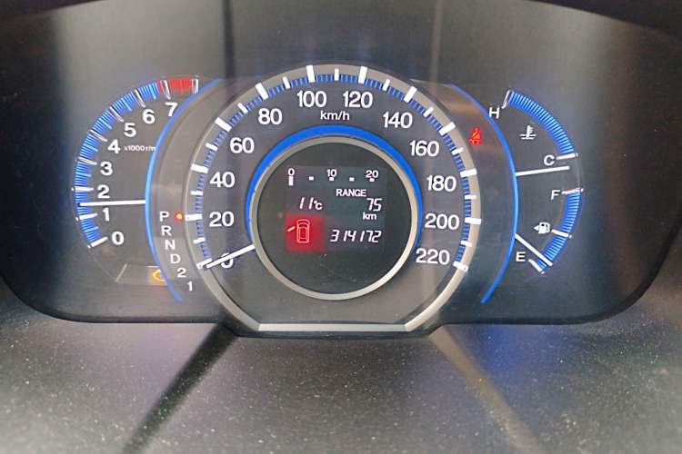 Used Honda Odyssey 2013 2.4L Elite Edition Odometer Close Up