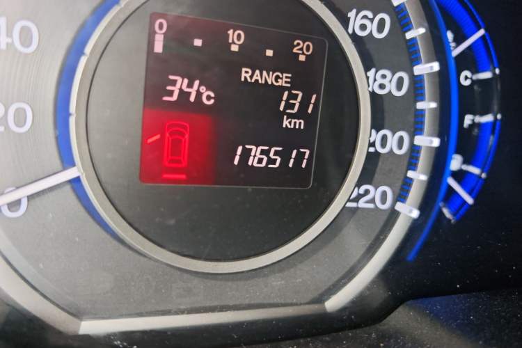 Used Honda Odyssey 2013 2.4L Luxury Edition Odometer Close Up