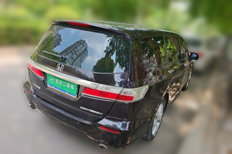 Used Honda Odyssey 2013 2.4L Luxury Edition Rear Right 45 Deg