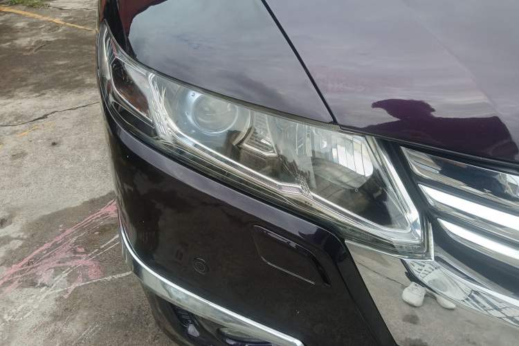 Used Honda Odyssey 2013 2.4L Luxury Edition Right Front Headlight
