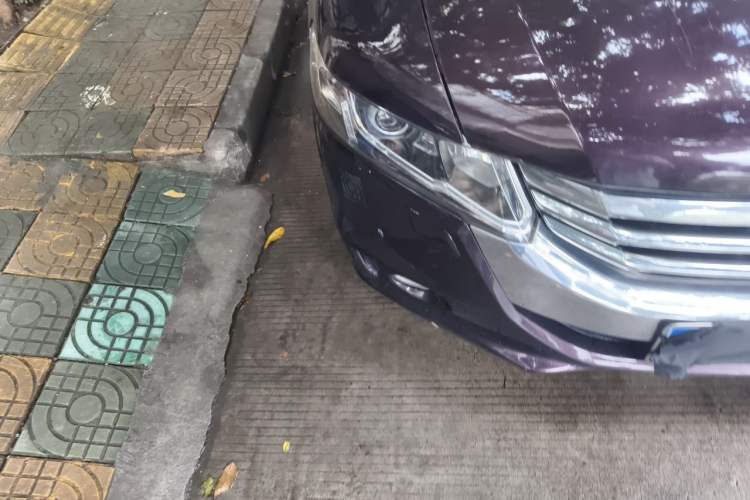 Used Honda Odyssey 2013 2.4L Luxury Edition Right Front Headlight