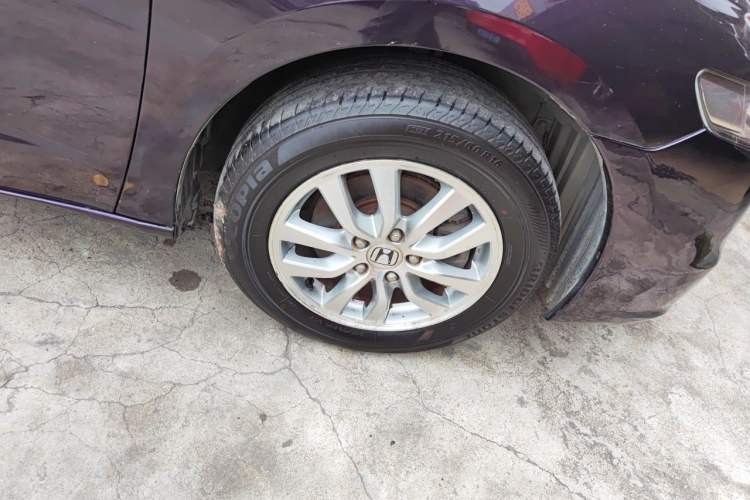 Used Honda Odyssey 2013 2.4L Elite Edition Right Front Wheel Hub