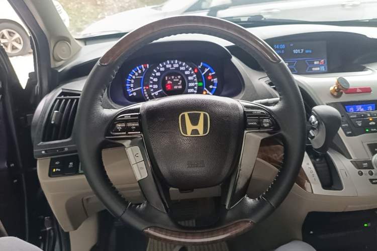 Used Honda Odyssey 2013 2.4L Luxury Edition Steering Wheel