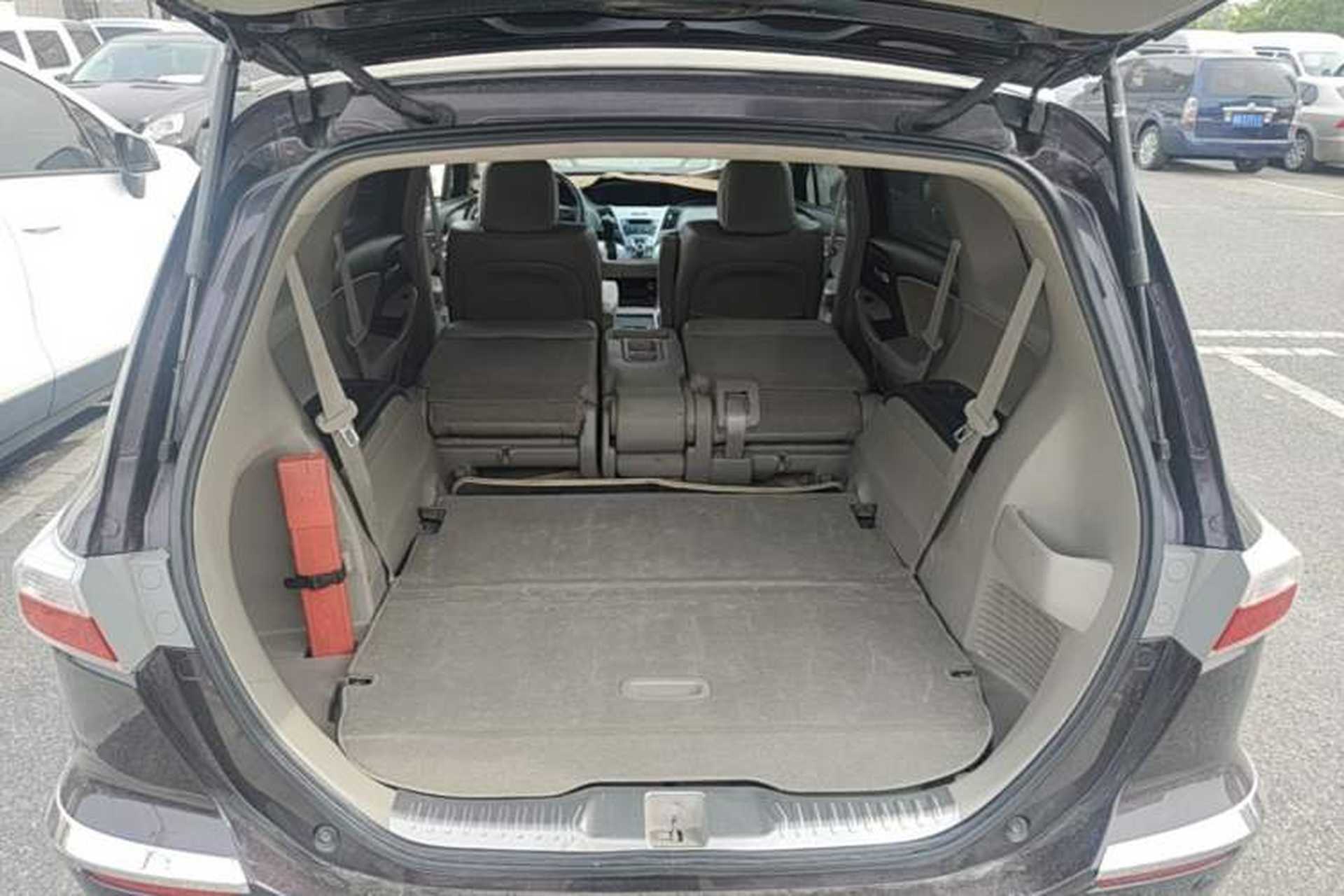 Used Honda Odyssey 2013 2.4L Elite Edition Trunk