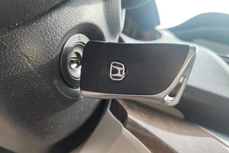 Used Honda Odyssey 2013 2.4L Elite Edition Vehicle Key