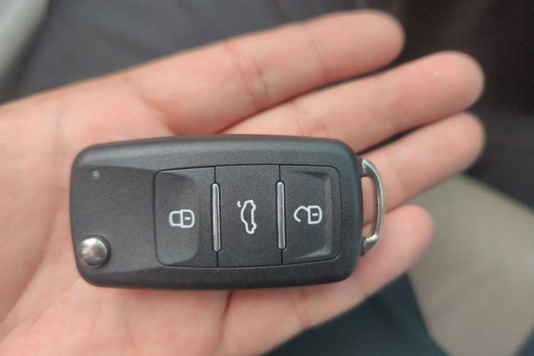 Used Honda Odyssey 2013 2.4L Elite Edition Vehicle Key