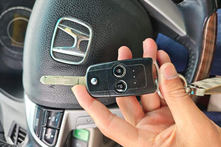 Used Honda Odyssey 2013 2.4L Luxury Edition Vehicle Key