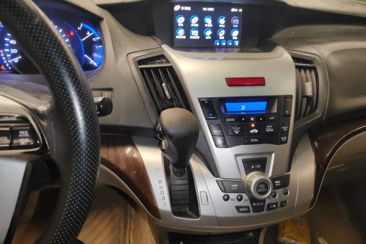 Used Honda Odyssey 2013 2.4L Luxury Edition Audio And AC Panel