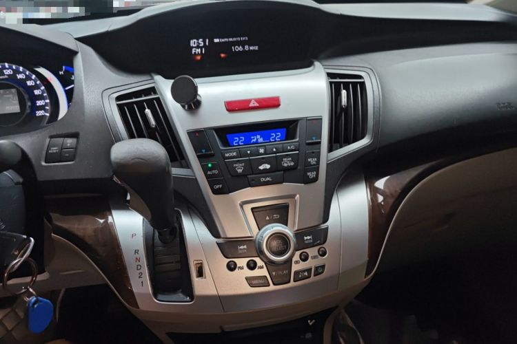 Used Honda Odyssey 2013 2.4L Luxury Edition Audio And AC Panel