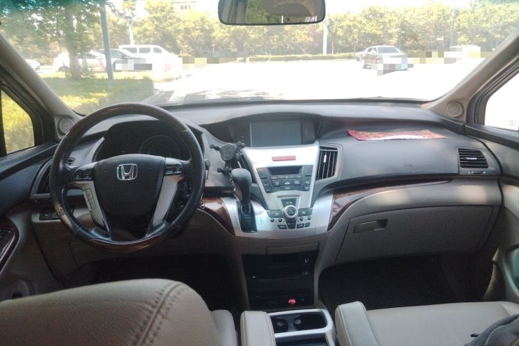 Used Honda Odyssey 2013 2.4L Luxury Edition Center Console