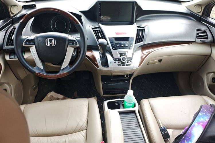 Used Honda Odyssey 2013 2.4L Luxury Edition Center Console