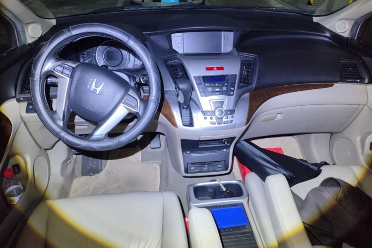 Used Honda Odyssey 2013 2.4L Elite Edition Center Console