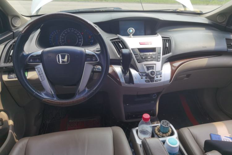 Used Honda Odyssey 2013 2.4L Luxury Edition Center Console