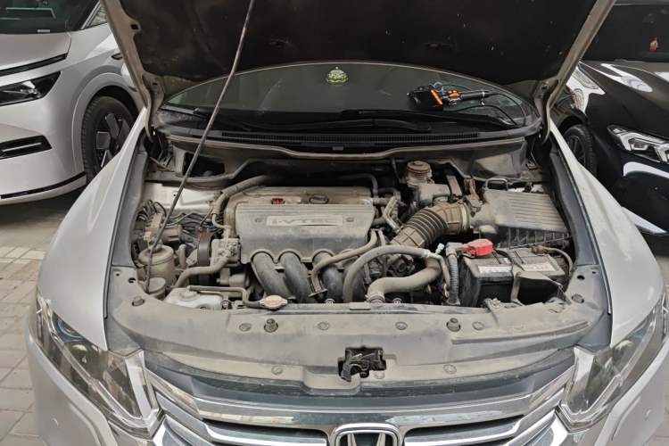 Used Honda Odyssey 2013 2.4L Luxury Edition Engine Bay