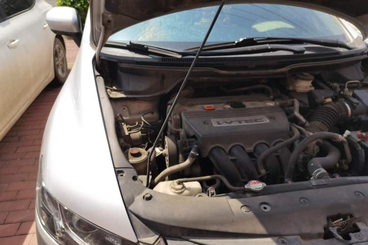 Used Honda Odyssey 2013 2.4L Luxury Edition Engine Bay Right