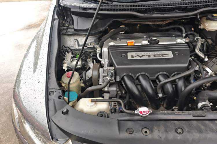 Used Honda Odyssey 2013 2.4L Luxury Edition Engine Bay Right