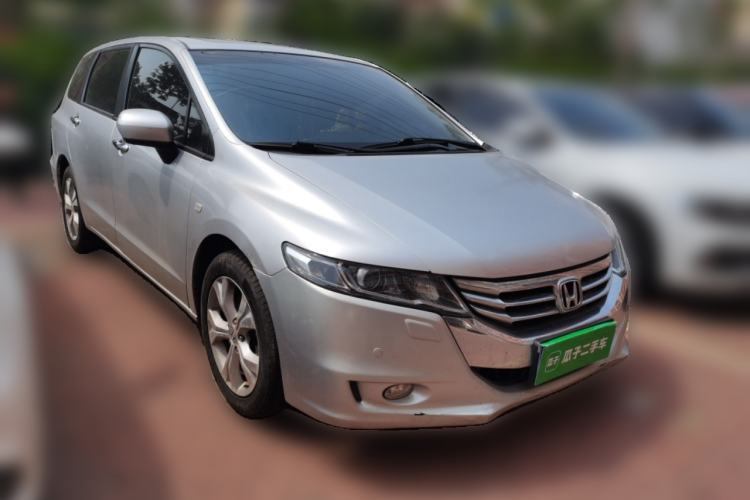 Used Honda Odyssey 2013 2.4L Luxury Edition Front Right 45 Deg