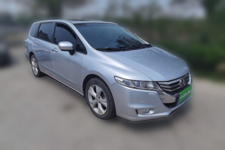 Used Honda Odyssey 2013 2.4L Luxury Edition Front Right 45 Deg
