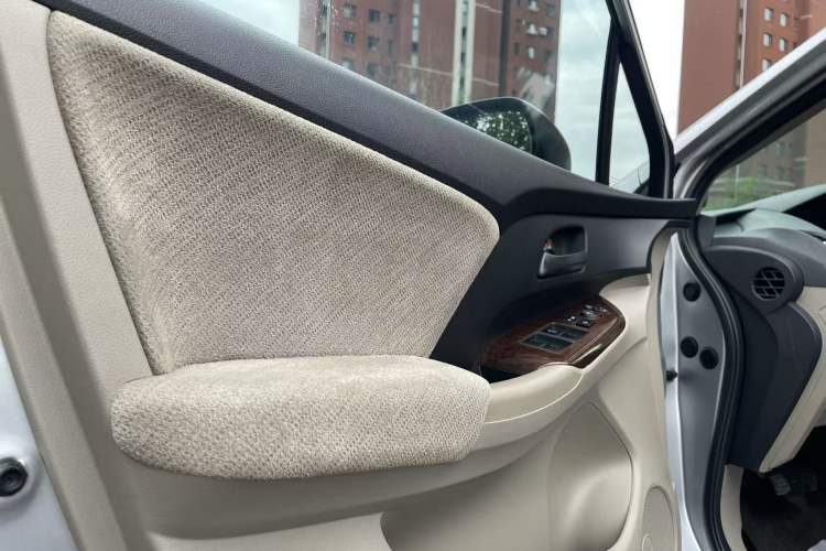 Used Honda Odyssey 2013 2.4L Comfort Edition Interior 11