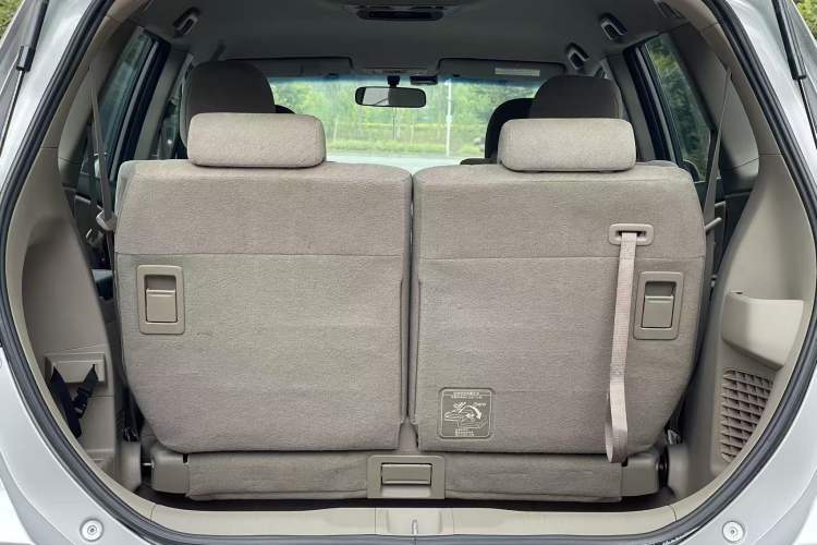 Used Honda Odyssey 2013 2.4L Comfort Edition Interior 8