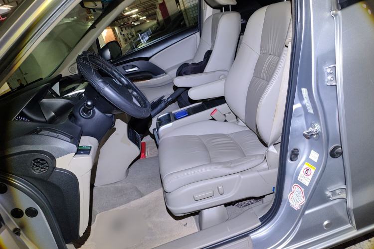 Used Honda Odyssey 2013 2.4L Elite Edition Left Front Seat