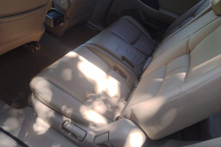 Used Honda Odyssey 2013 2.4L Luxury Edition Left Rear Seat