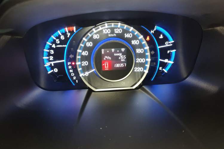 Used Honda Odyssey 2013 2.4L Elite Edition Odometer Close Up