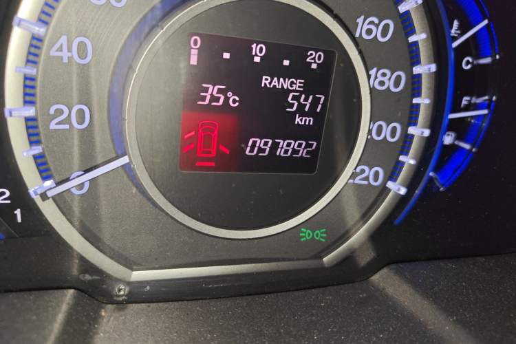 Used Honda Odyssey 2013 2.4L Luxury Edition Odometer Close Up