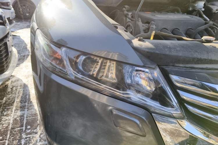 Used Honda Odyssey 2013 2.4L Elite Edition Right Front Headlight