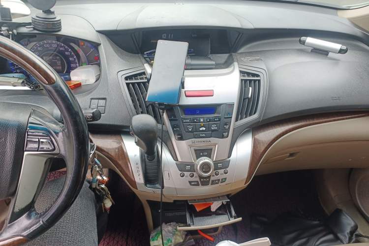 Used Honda Odyssey 2013 2.4L Luxury Edition Audio And AC Panel